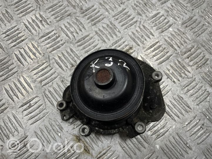 Mercedes-Benz R W251 Pompa wody A6422020410