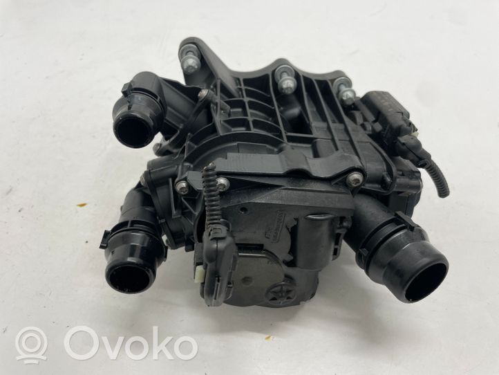 BMW 3 G20 G21 Boîtier de thermostat / thermostat 8642560