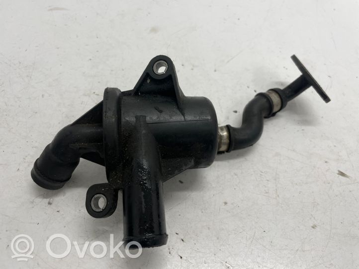 Opel Astra J Öljyn huohotinsäiliö 70349704