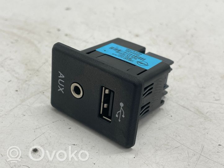 Nissan Qashqai Connecteur/prise USB 