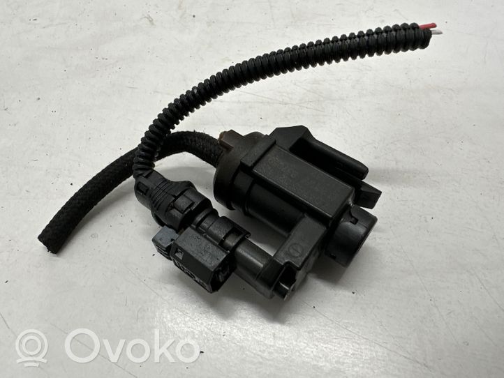 BMW 3 G20 G21 Electrovanne Soupape de Sûreté / Dépression 8570591