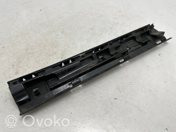 BMW X1 F48 F49 Listello di supporto del sottoporta 7332329