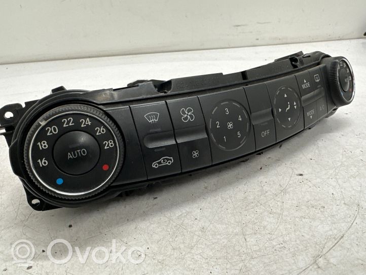 Mercedes-Benz E W211 Panel klimatyzacji A2118301090