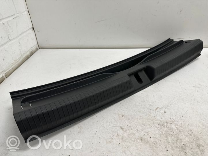 Volkswagen Golf VIII Rivestimento di protezione sottoporta del bagagliaio/baule 5H6863459B