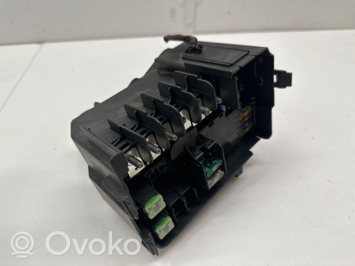 Opel Mokka X Fuse module 