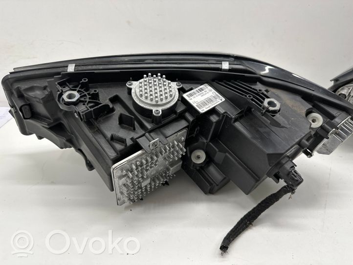 BMW 3 G20 G21 Priekinių žibintų komplektas 9500912