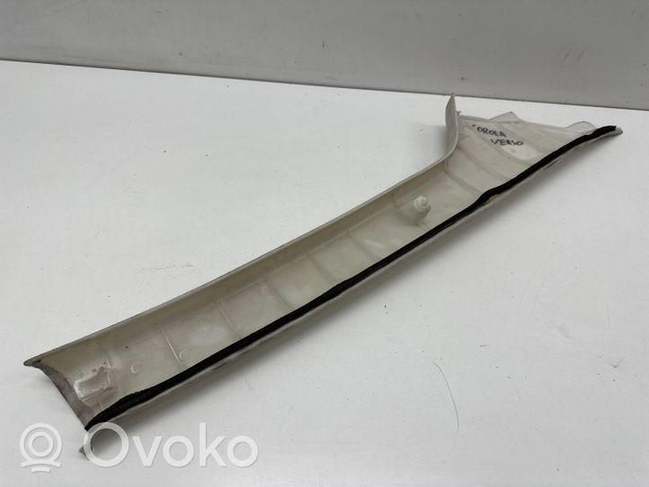 Toyota Corolla Verso E121 Rivestimento montante (A) 