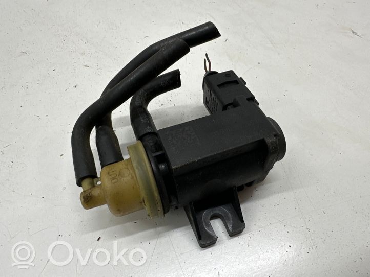 Volkswagen Golf VII Electrovanne Soupape de Sûreté / Dépression 04L131051F