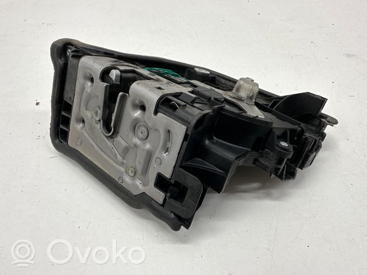 BMW 2 F46 Etuoven lukko 7281943