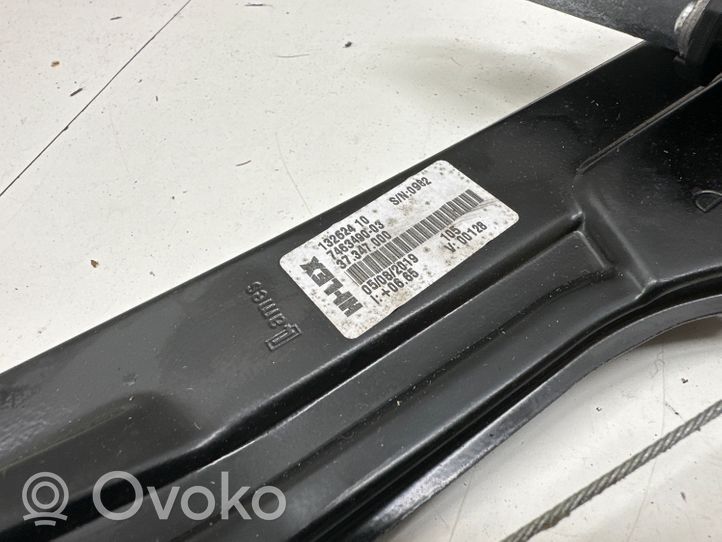 BMW 2 F46 Elektryczny podnośnik szyby drzwi tylnych 7463490