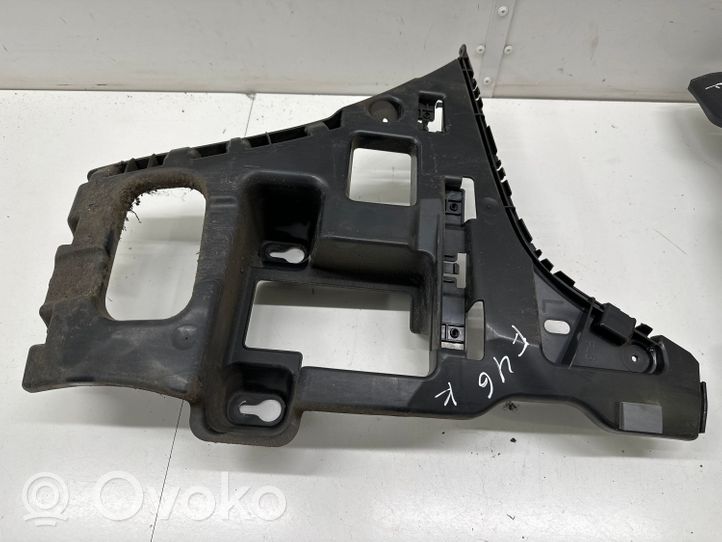 BMW 2 F46 Support de pare-chocs arrière 7318753