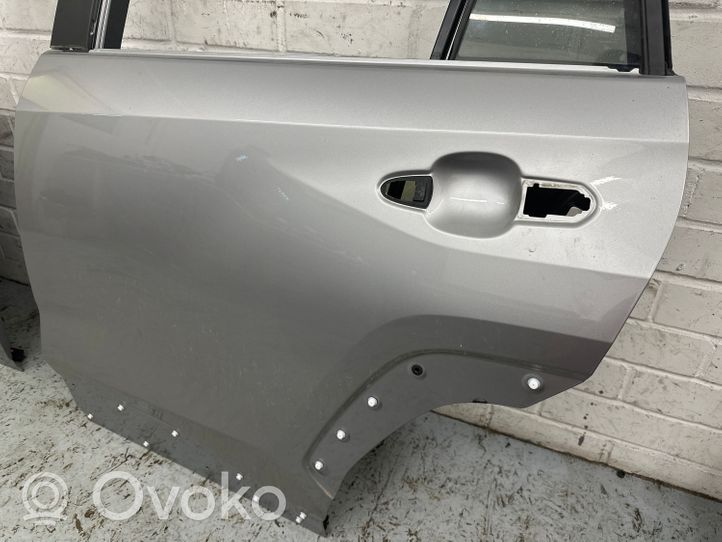 Toyota RAV 4 (XA50) Porte arrière 