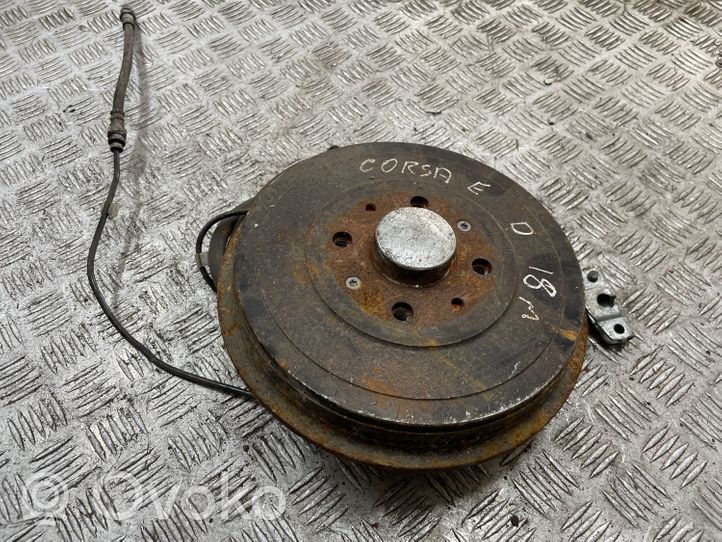 Opel Corsa E Rear wheel hub 