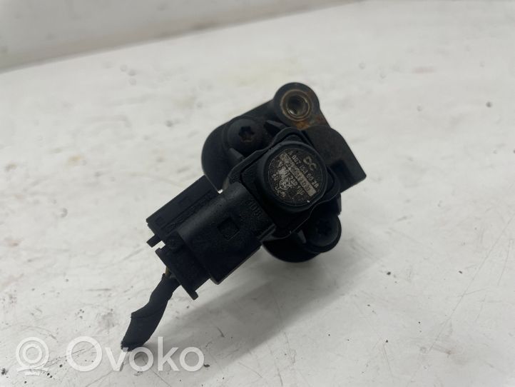 Mercedes-Benz E C207 W207 Sensor de la presión del aire A0071530028