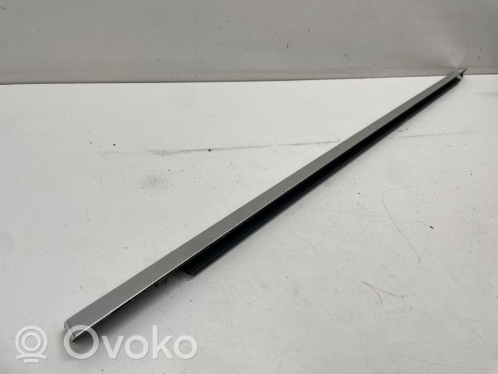 Mercedes-Benz C W205 Rivestimento in vetro posteriore A2057300324