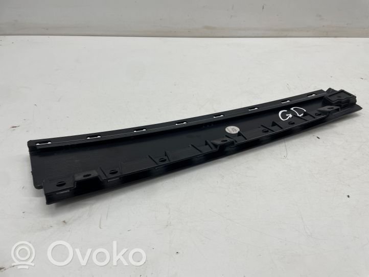 Mercedes-Benz B W246 W242 Rivestimento modanatura del vetro della portiera posteriore A2467320629