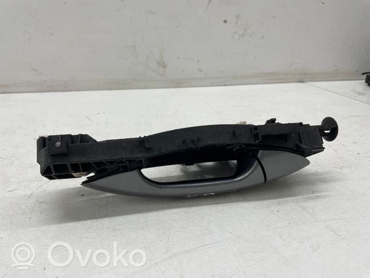 Mercedes-Benz B W246 W242 Etuoven ulkokahva A2047602134