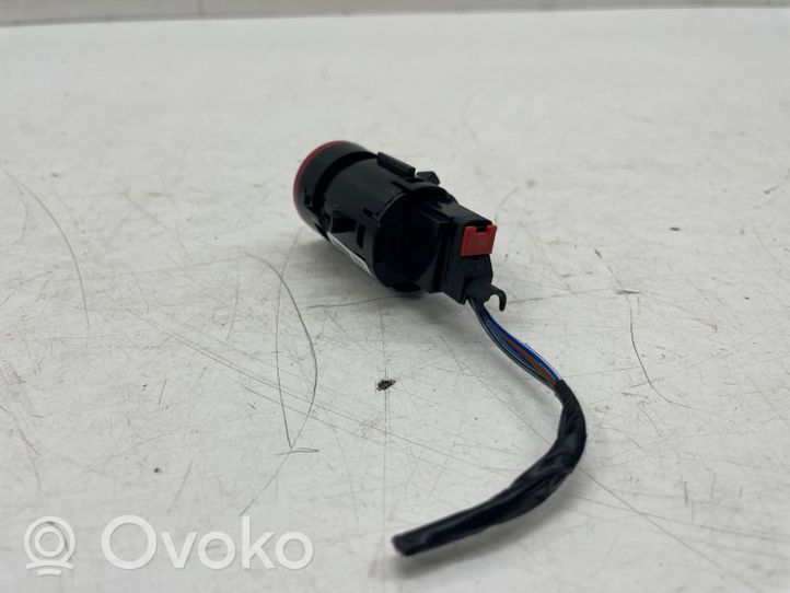 Audi A3 8Y Moottorin start-stop-painike/kytkin 83A905217A