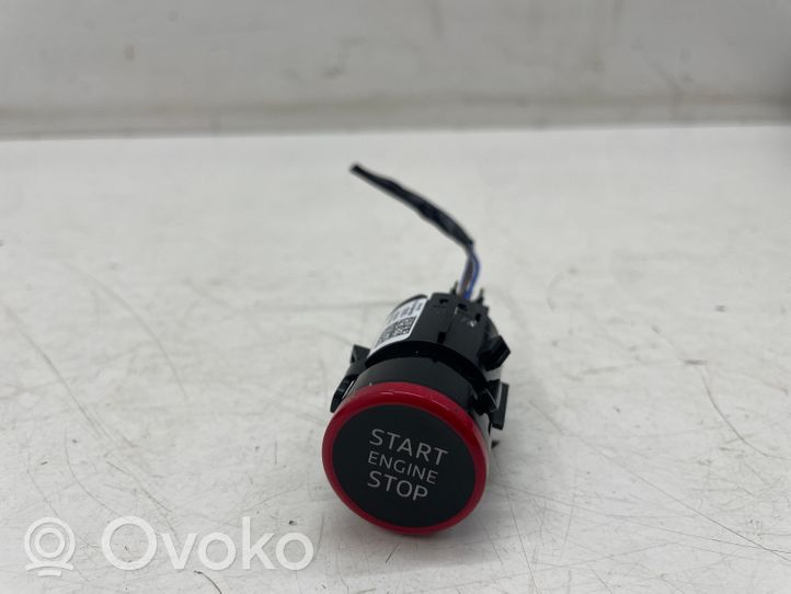 Audi A3 8Y Moottorin start-stop-painike/kytkin 83A905217A