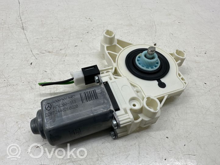 Mercedes-Benz CLA C118 X118 Fensterhebermotor Tür hinten A0009061607