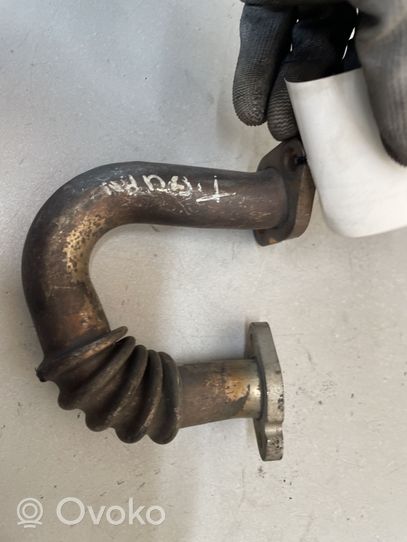 Volkswagen Touran II EGR valve line/pipe/hose 