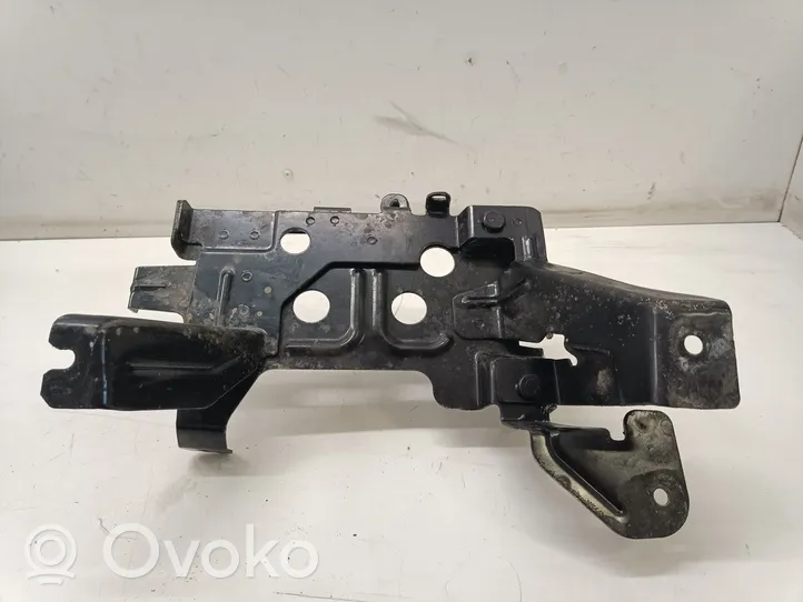 Opel Insignia B Staffa di montaggio della batteria 84116582