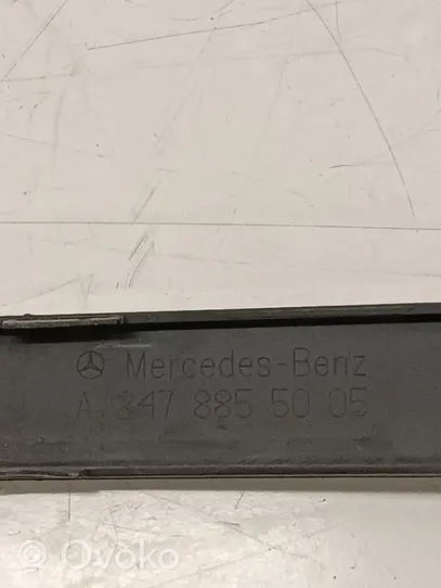 Mercedes-Benz GLA H247 Modanatura separatore del paraurti anteriore A2478855005