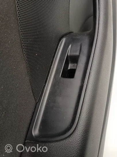 Audi A3 S3 8V Boczki / Poszycie drzwi przednich 8V4867105