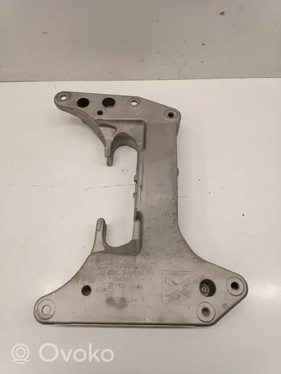 BMW 5 G30 G31 Supporto di montaggio scatola del cambio 9485334