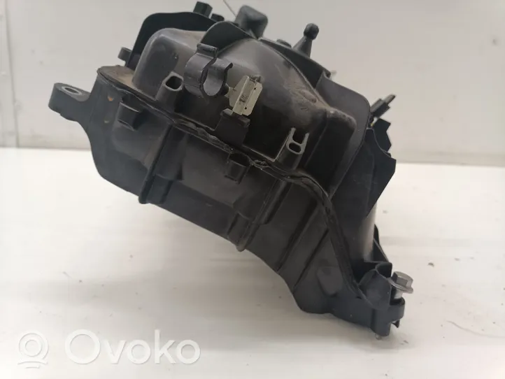 BMW 5 G30 G31 Kolektorius įsiurbimo 8647975