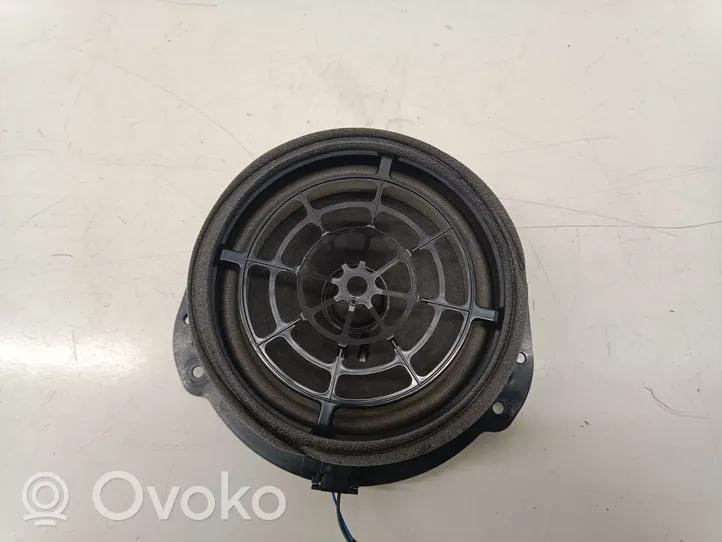 Audi A4 S4 B9 8W Takaoven kaiutin 8W5035411