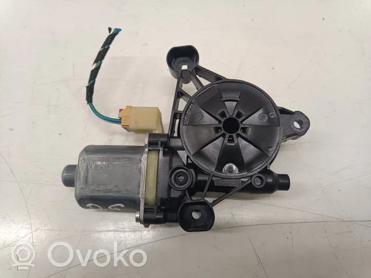 Audi A4 S4 B9 8W Takaoven ikkunan nostomoottori 8W0959812