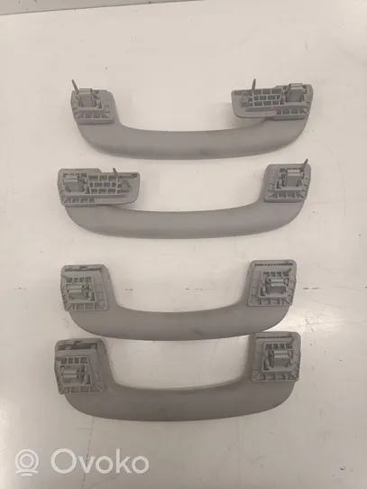 BMW 1 F20 F21 Un set di maniglie per il soffitto 