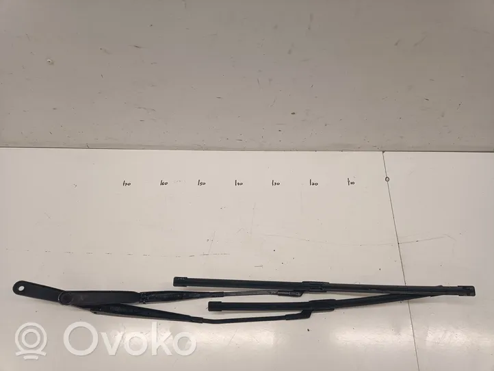 Ford Focus Front wiper blade arm JX7B17527AB