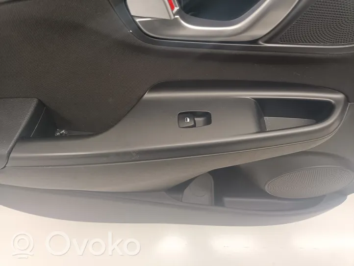 Hyundai Kona I Apmušimas priekinių durų (obšifke) 