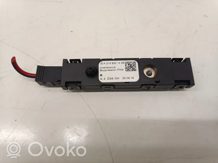 Mercedes-Benz E W213 Antenos stiprintuvas A2138201489