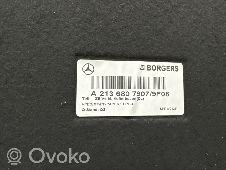 Mercedes-Benz E AMG W213 Wykładzina podłogowa bagażnika A2136807907
