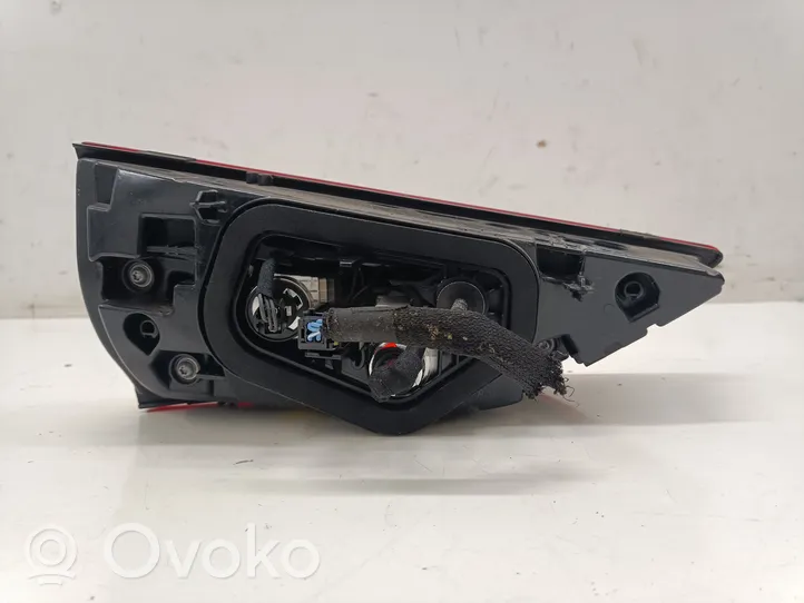 Opel Grandland X Luci posteriori del portellone del bagagliaio YP00016280