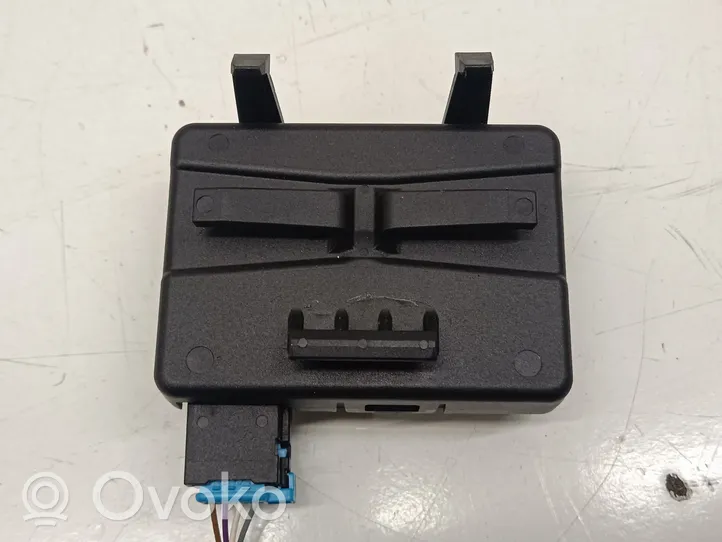 Opel Astra K Door central lock control unit/module 13595511