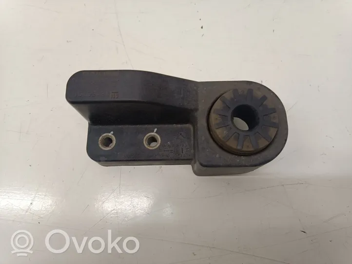 Opel Astra K Radiator mount bracket 13466590