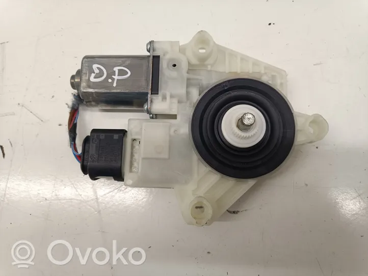 BMW 5 G30 G31 Moteur de lève-vitre de porte avant 7455081