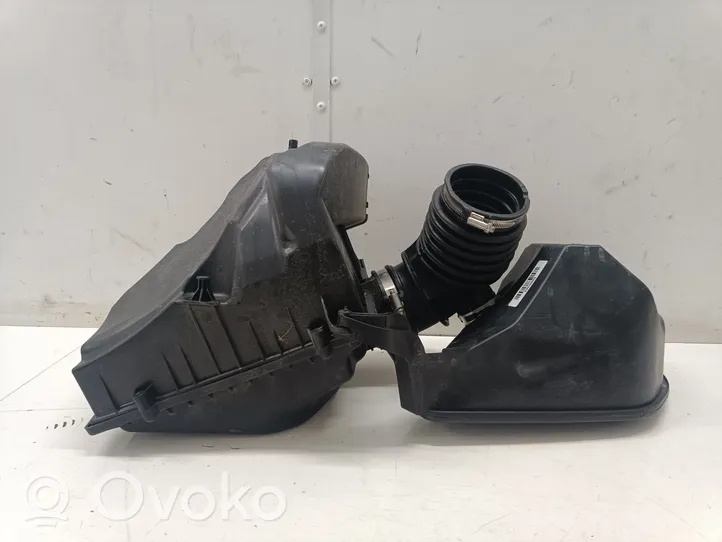 BMW 5 G30 G31 Boîtier de filtre à air 8612084