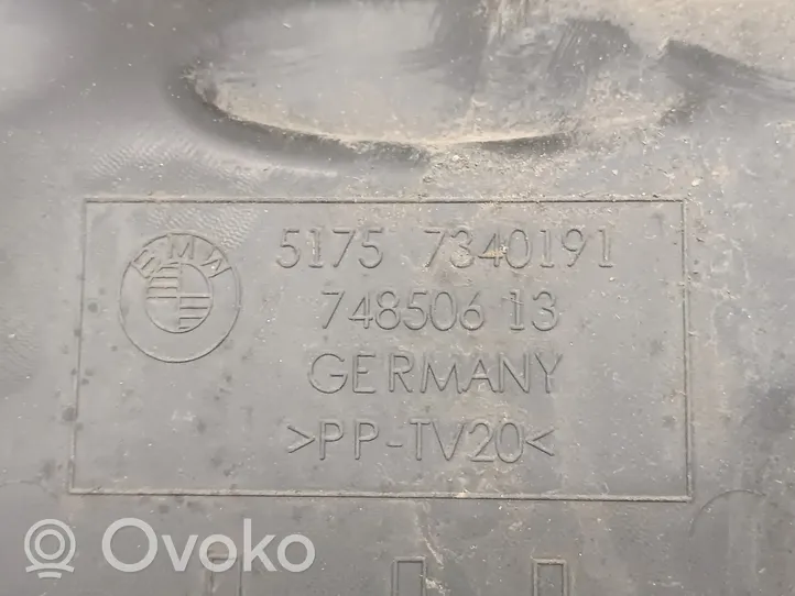 BMW 5 G30 G31 Osłona podwozia przednia 7340191