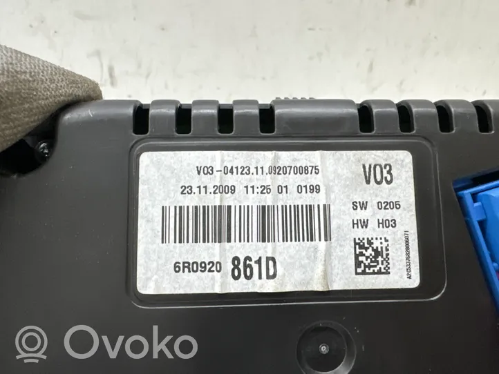 Volkswagen Polo V 6R Speedometer (instrument cluster) 6R0920861D