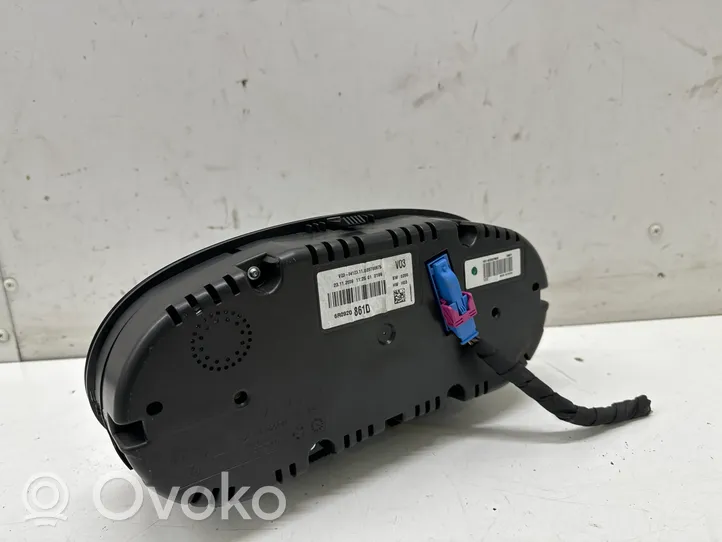 Volkswagen Polo V 6R Speedometer (instrument cluster) 6R0920861D