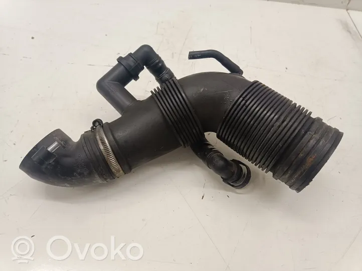 Volkswagen Polo V 6R Rura / Wąż dolotowy powietrza turbiny 6R0129654C