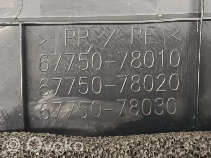 Lexus NX Rivestimento portellone 6775078010