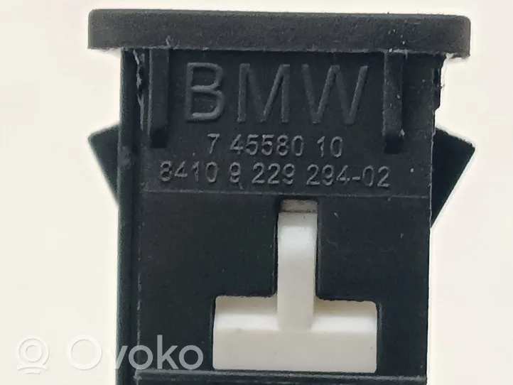 BMW 3 G20 G21 USB-pistokeliitin 9229294