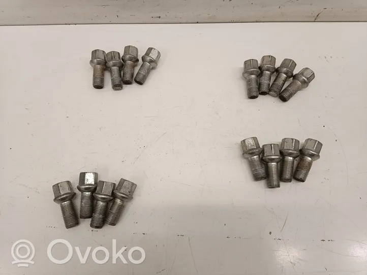 Audi A3 8Y Nuts/bolts 