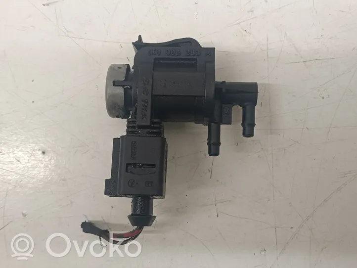 Audi A7 S7 4G Solenoidinis vožtuvas 1K0906283A